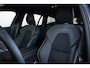 Volvo V60 2.0 T6 Plug-in hybrid AWD Plus Dark | Elektrische wegklapbare trekhaak | Adaptive Cruise Control | 360° Parkeercamera | Stoelverwarming | Stuurwielverwarming | Harman Kardon Premium Audio | Google infotainment | Longe Range