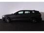 Volvo V60 T6 Recharge AWD Plus Dark - IntelliSafe Assist & Surround - 360º Camera - Harman/Kardon audio - Verwarmde voorstoelen, stuur & achterbank - Parkeersensoren voor & achter - Elektr. bedienb. voorstoelen met geheugen - Elektr. inklapbare trekhaak - 18' LMV