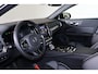 Volvo V60 T6 Recharge AWD Plus Dark - IntelliSafe Assist & Surround - 360º Camera - Harman/Kardon audio - Verwarmde voorstoelen, stuur & achterbank - Parkeersensoren voor & achter - Elektr. bedienb. voorstoelen met geheugen - Elektr. inklapbare trekhaak - 18' LMV