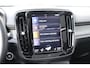 Volvo XC40 1.5 T5 RECHARGE 263PK R-DESIGN AUTOMAAT / NAVI / LEDER / CLIMA / FULL-LED / 19" LMV / PARELMOER / KEYLESS / HARMAN KARDON / PANO. DAK / ADAPT. CRUISE / 1E EIGENAAR / NIEUWSTAAT !!