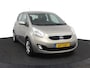 Kia Venga 1.6 CVVT Comfort Pack Automaat - Navigatie - Airco - Cruise Control - All Season banden - Trekhaak - - Virena zekerheidspakket t.w.v. €895,-