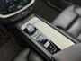 Volvo XC60 2.0 Recharge T8 AWD Inscription 391PK | Elektrische Trekhaak | Schuif-/Kanteldak | Harman Kardon Audio | Memoryseats | Achteruitrijcamera | Volleder Interieur | Apple CarPlay & Android Auto