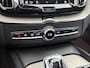 Volvo XC60 2.0 Recharge T8 AWD Inscription 391PK | Elektrische Trekhaak | Schuif-/Kanteldak | Harman Kardon Audio | Memoryseats | Achteruitrijcamera | Volleder Interieur | Apple CarPlay & Android Auto