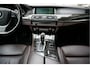 BMW 5-Serie Touring 535xi Luxury Edition Individual (AWD) Panorama | Adaptive + Lane + HUD | Trekhaak | Memory + 4x verwarming + ventilatie | Premium audio | Night vision | Dealer onderhouden |