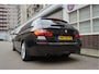 BMW 5-Serie Touring 535xi Luxury Edition Individual (AWD) Panorama | Adaptive + Lane + HUD | Trekhaak | Memory + 4x verwarming + ventilatie | Premium audio | Night vision | Dealer onderhouden |