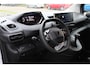 Peugeot Partner 1.5 BlueHDi 100 pk L2 / Direct leverbaar / Winterpakket / Leasen? Kopen? Financieren? Kom langs!
