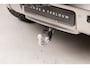Land Rover Defender 110 P300e 110 X-Dynamic SE | HNP € 124.424,- | 6-Zits | Elec Trekhaak | Mat Groene wrap | Octa Style Velgen