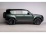 Land Rover Defender 110 P300e 110 X-Dynamic SE | HNP € 124.424,- | 6-Zits | Elec Trekhaak | Mat Groene wrap | Octa Style Velgen