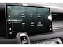 Land Rover Defender 110 P300e 110 X-Dynamic SE | HNP € 124.424,- | 6-Zits | Elec Trekhaak | Mat Groene wrap | Octa Style Velgen