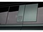 Land Rover Defender 110 P300e 110 X-Dynamic SE | HNP € 124.424,- | 6-Zits | Elec Trekhaak | Mat Groene wrap | Octa Style Velgen