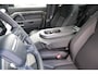 Land Rover Defender 110 P300e 110 X-Dynamic SE | HNP € 124.424,- | 6-Zits | Elec Trekhaak | Mat Groene wrap | Octa Style Velgen
