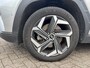 Hyundai Tucson 1.6 T-GDI HEV Premium Sky | SCI | Panoramadak | Afneembare trekhaak | Stoelverwarming/koeling | Camera