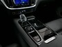 Volvo V60 2.0 T8 Plug-in hybrid AWD Ultimate Dark | Long Range | Facelift | Bowers & Wilkens | Stoelventilatie | Massage | Panoramadak | Nappa | Trekhaak | 19-inch | Head-up display | BLIS | ACC | Apple-/Android Carplay