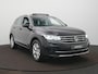 Volkswagen Tiguan 1.4 TSI eHybrid Elegance Automaat - Panoramisch schuif-kanteldak - Leer - 360 camera - Navigatie - Side Assit - LED Matrix