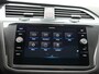 Volkswagen Tiguan 1.4 TSI eHybrid Elegance Automaat - Panoramisch schuif-kanteldak - Leer - 360 camera - Navigatie - Side Assit - LED Matrix