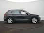 Volkswagen Tiguan 1.4 TSI eHybrid Elegance Automaat - Panoramisch schuif-kanteldak - Leer - 360 camera - Navigatie - Side Assit - LED Matrix