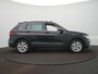 Volkswagen Tiguan 1.4 TSI eHybrid Elegance Automaat - Panoramisch schuif-kanteldak - Leer - 360 camera - Navigatie - Side Assit - LED Matrix