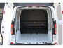 Ford Transit Custom 320 2.0 TDCI L2H1 Trend DC 136pk - Carplay - Android - Camera - Trekhaak - LED koplampen - Stoelverwarming - Draadloos laden - Rijklaar