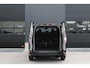Ford Transit Custom 340 2.5 PHEV L2H1 Limited 232pk - 8 zits - Adaptive Cruise - Blind spot - Navi - Stuurverwarming - Airco achterin - Incl BPM - Rijklaar