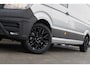 Volkswagen Crafter 30 2.0 TDI L3H3 140pk - Navigatie - DAB - Geveerde Stoel - Camera - Carplay - Rijklaar