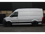 Volkswagen Crafter 30 2.0 TDI L3H3 140pk - Navigatie - DAB - Geveerde Stoel - Camera - Carplay - Rijklaar