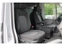 Volkswagen Crafter 30 2.0 TDI L3H3 140pk - Navigatie - DAB - Geveerde Stoel - Camera - Carplay - Rijklaar