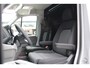 Volkswagen Crafter 30 2.0 TDI L3H3 140pk - Navigatie - DAB - Geveerde Stoel - Camera - Carplay - Rijklaar