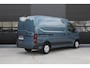 Renault Master T35 2.0 dCi 170pk L2H2 Extra - Navigatie - Blind Spot - Camera - Stoelverwarming - Verwarmde voorruit - Rijklaar