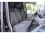 Volkswagen Crafter 35 2.0 TDI L3H3 177pk - Facelift - Navigatie - LED - Geveerde stoel - Virtual cockpit - Camera - Trekhaak - Stoelverwarming - Rijklaar
