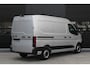 Renault Master T35 2.0 dCi 170pk L2H2 Extra - Navigatie - Camera - 270 gr deuren - Parkeersensoren - Draadloos laden - Rijklaar