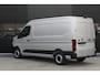 Renault Master T35 2.0 dCi 170pk L2H2 Extra - Navigatie - Camera - 270 gr deuren - Parkeersensoren - Draadloos laden - Rijklaar