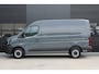 Renault Master T35 2.0 dCi 170pk L2H2 Extra - Navigatie - Camera - 270 gr deuren - Parkeersensoren - Draadloos laden - Rijklaar
