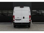 Opel Movano 33 2.2 CDTI 140pk L2H2 - Airco - Camera - Cruise - Blind Spot - 270 deuren - Rijklaar