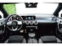 Mercedes-Benz A-klasse 180 Business Solution AMG | Pano-dak | Sfeerverlichting | Camera | NL-Auto |
