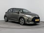 Toyota Yaris 1.5 Hybrid Dynamic Navi | Lichtmetalen Velgen | Apple Carplay/Android Auto | Buitenspiegels Elektrisch + Verwarmd | Elektrische Ramen Voor/Achter |