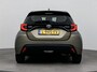 Toyota Yaris 1.5 Hybrid Dynamic Navi | Lichtmetalen Velgen | Apple Carplay/Android Auto | Buitenspiegels Elektrisch + Verwarmd | Elektrische Ramen Voor/Achter |