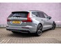 Volvo V60 2.0 T6 Plug-in hybrid AWD Plus Dark | Trekhaak | 19" | Black Pack | Sportstoelen | Getint glas | Adapt. Cruise | Electr. Bed. Stoelen