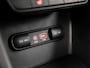 Kia Sportage 1.6 GDI DynamicLine (APPLE CARPLAY, NAVIGATIE, LEDER, STUUR/STOELVERWARMING, GETINT GLAS, SPORTSTOELEN, CAMERA, CRUISE, NIEUWE APK, NIEUWSTAAT)