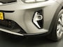 Kia Stonic 1.0 T-GDi MHEV DynamicPlusLine - Apple/Android Carplay - Navigatie - Cruise Control - Stoel/Stuurverwarming - Lichtmetalen Velgen - Fabrieksgarantie t/m 28-01-2032