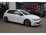 Volkswagen Golf 1.0 TSI Style NL auto Ergo stoelen privacy glas 17" LMV Ventura navigatie pdc voor en achter ACC elektrische bestuurdersstoel met geheugen
