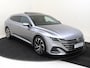 Volkswagen Arteon Shooting Brake 1.4 TSI eHybrid R-Line Business | SoH 90% | Panoramadak | Trekhaak | Head-up display | Adaptieve demping | Stoelverwarming voor en achter | Keyless | Parkeerassistent | Adaptieve cruise control |