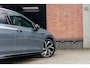 Volkswagen Golf 1.5 eTSI R-Line Pano / Camera / Keyless