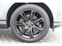 Land Rover Range Rover Velar 2.0 P400e 404PK S AUTOMAAT / NAVI / LEDER / CLIMA / FULL-LED / 20" LMV / CAMERA / KEYLESS / PANO. DAK / MERIDIAN AUDIO / AFN. TREKHAAK / ADAPT. CRUISECONTROL / NIEUWSTAAT !!