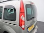 Renault Kangoo Family 1.6-16V Privilège | Invalide auto | Luchtvering | Automaat | Dealer onderhouden | Slechts 61.000 KM |