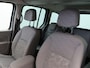 Renault Kangoo Family 1.6-16V Privilège | Invalide auto | Luchtvering | Automaat | Dealer onderhouden | Slechts 61.000 KM |