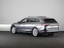 Skoda Superb Combi 1.5 TSI MHEV Business Edition 150 pk DSG | Verlengde garantie | Navigatie | Panoramadak | Parkeersensoren | 360° Camera  | Matrix LED koplampen | Stoelverwarming | voorstoelen met massagefunctie en geventileerd