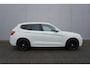 BMW X3 xDrive20i Executive Airco / Navi / Cruise / Pano / Stoelverw. / Parkeersens. / Lm velgen / NAP