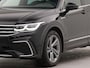 Volkswagen Tiguan 1.5 TSI R-Line Business+ automaat | Apple carplay | Navigatie | Achteruitrij camera | Parkeersensoren voor en achter | Warmtewerende voorruit| Cruise control adaptief |