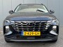 Hyundai Tucson 1.6 T-GDI 265pk PHEV Premium 4WD (299,- p/m Demo Deal!) | Leder | Carplay | Climate | Keyless | Navigatie | Elek. Klep | Full - Led | 360 Camera | KRELL Audio | Elek. Stoelen | 19" Lichtmetaal | Winterpakket | Stoelventilatie | Dodehoek Detectie