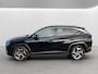 Hyundai Tucson 1.6 T-GDI 265pk PHEV Premium 4WD (299,- p/m Demo Deal!) | Leder | Carplay | Climate | Keyless | Navigatie | Elek. Klep | Full - Led | 360 Camera | KRELL Audio | Elek. Stoelen | 19" Lichtmetaal | Winterpakket | Stoelventilatie | Dodehoek Detectie